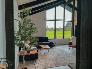 TV, fireplace - Mountain View Haven | HOT TUB on 9 Acres! (Sequim)
