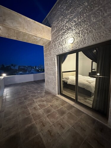Aboun Rooftop 2bedroom Kh&sh