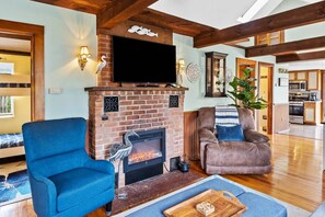 TV, DVD player - Expansive Cape Cod Retreat in Wareham: Modern Amenities and Traditional Charm with Private Courtyard (Wareham)