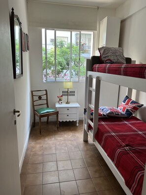 1 bedroom, in-room safe, free WiFi, bed sheets - Excellent and impeccable room. private with private bathroom in the heart of Recoleta (Buenos Aires)