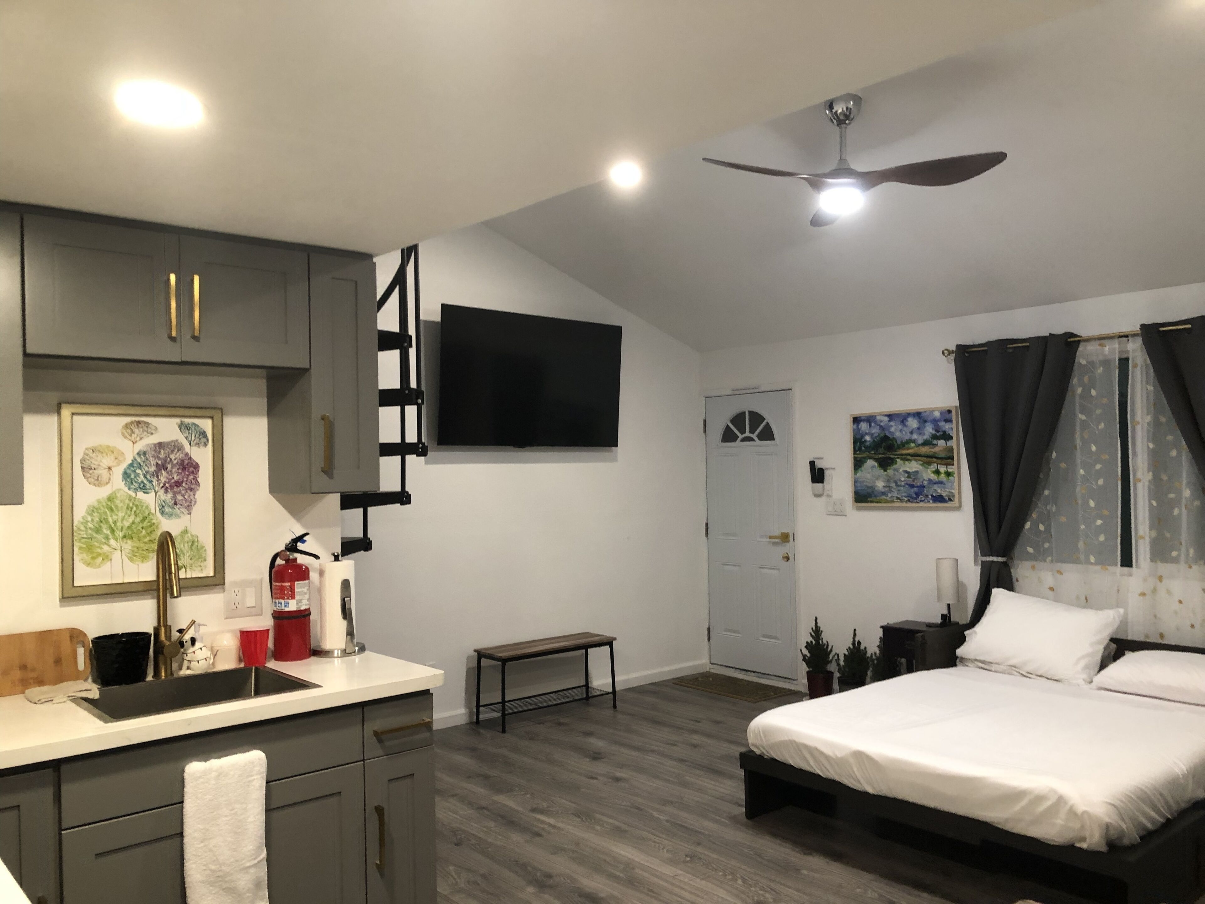 Studio with one upper bed room