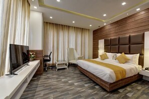 Presidential Double Room | Premium bedding, down comforters, pillowtop beds, individually decorated