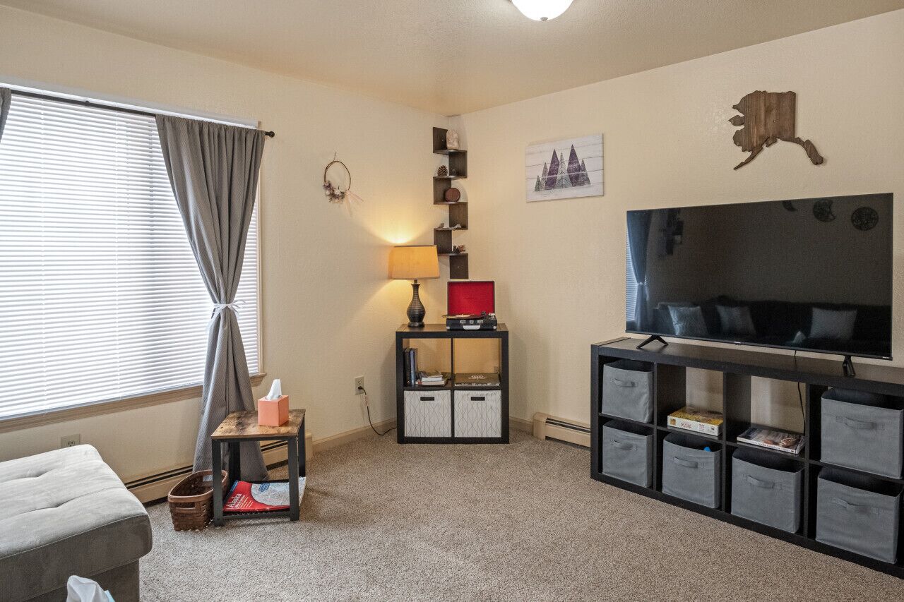 Upstairs Cozy Hideaway