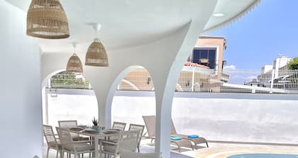 Brand new villa - 5 minutes to Land of Legends and Beach