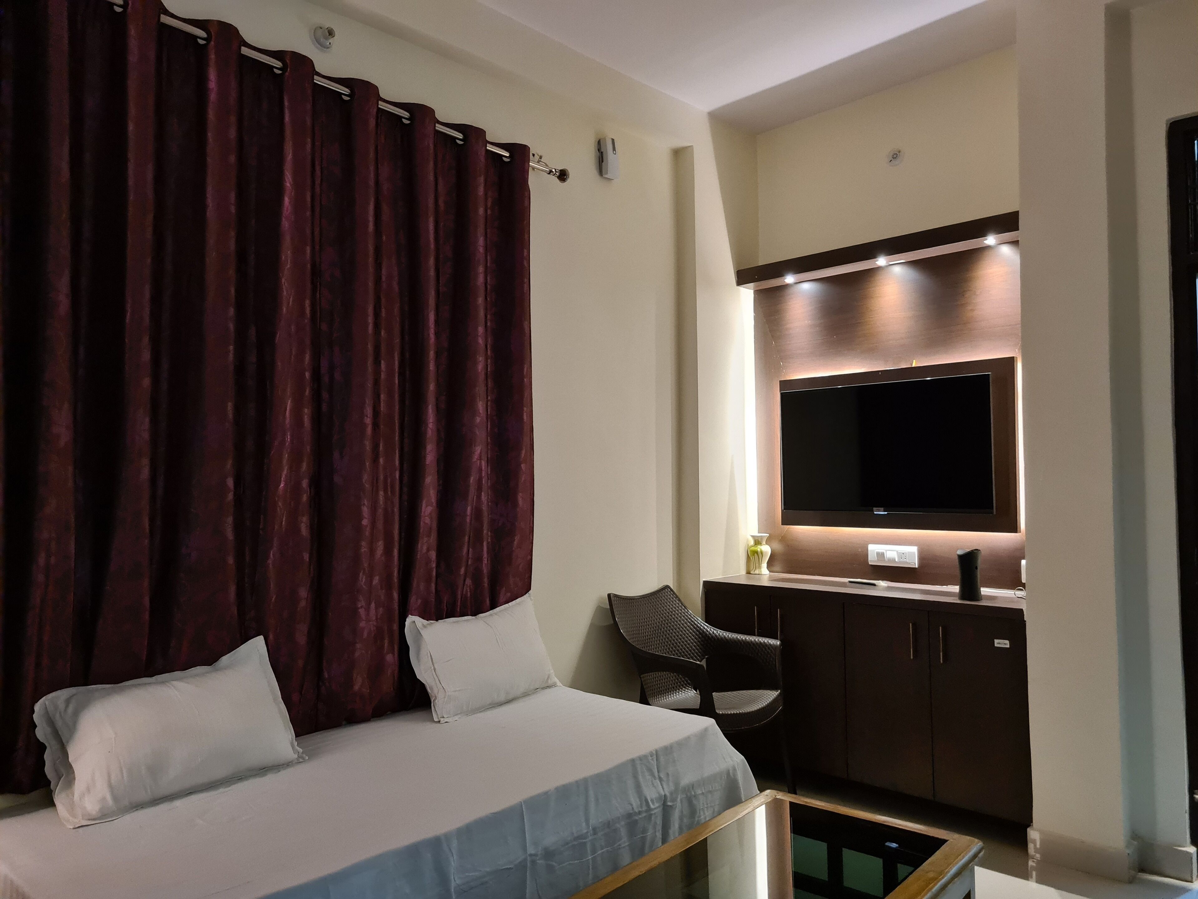 "Experience the Grace of Varanasi: Your Home Away from Home"