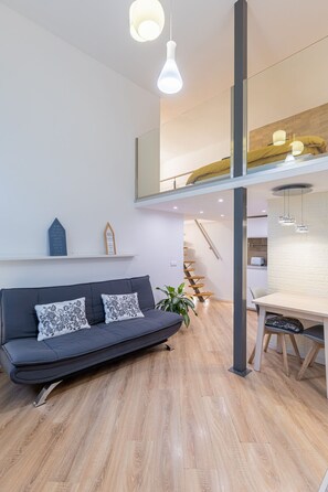 Deluxe Apartment