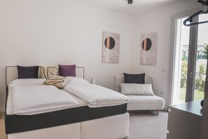 2 bedrooms, iron/ironing board, free WiFi, bed sheets