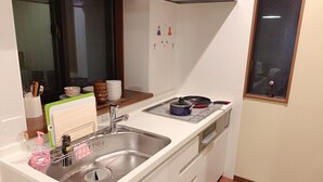 Cabin phong cách lãng mạn | Bếp riêng | Dụng cụ pha cà phê/trà, tủ lạnh, lò vi sóng, bếp nấu 