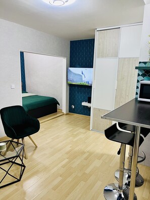 1 bedroom, WiFi - Pretty apartment per night or week (drome)