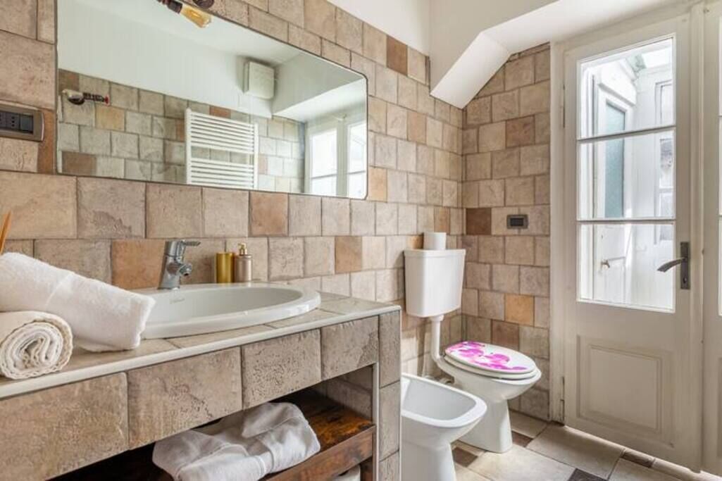 Holiday home in the historic center a few steps from Piazza Ponterosso