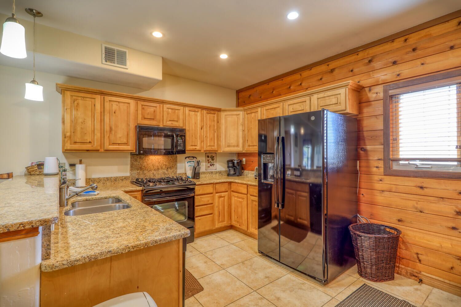 This condominium is a 2 bedroom(s), 2 bathrooms, located in Pagosa Springs, CO.