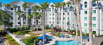 Epic * Disney & Universal Studios * Free SHUTTLE * 1 King * 1 Queen * FREE PARKING * NO RESORT FEE *