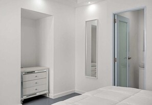 3 chambres, fer et planche à repasser, Wi-Fi gratuit, draps fournis