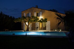 Outdoor pool - Villa 10 à 12 Personnes Avec Piscine à 10 min de la Plage (Elne)