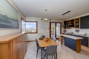 Dining - Villa Bella in Manerba del Garda near to the lake (Manerba del Garda)