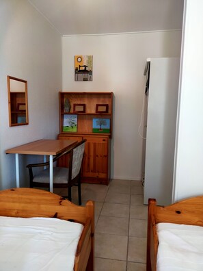 2 bedrooms, iron/ironing board, free WiFi - Maison de Vacances en Sud Charente (Écuras)