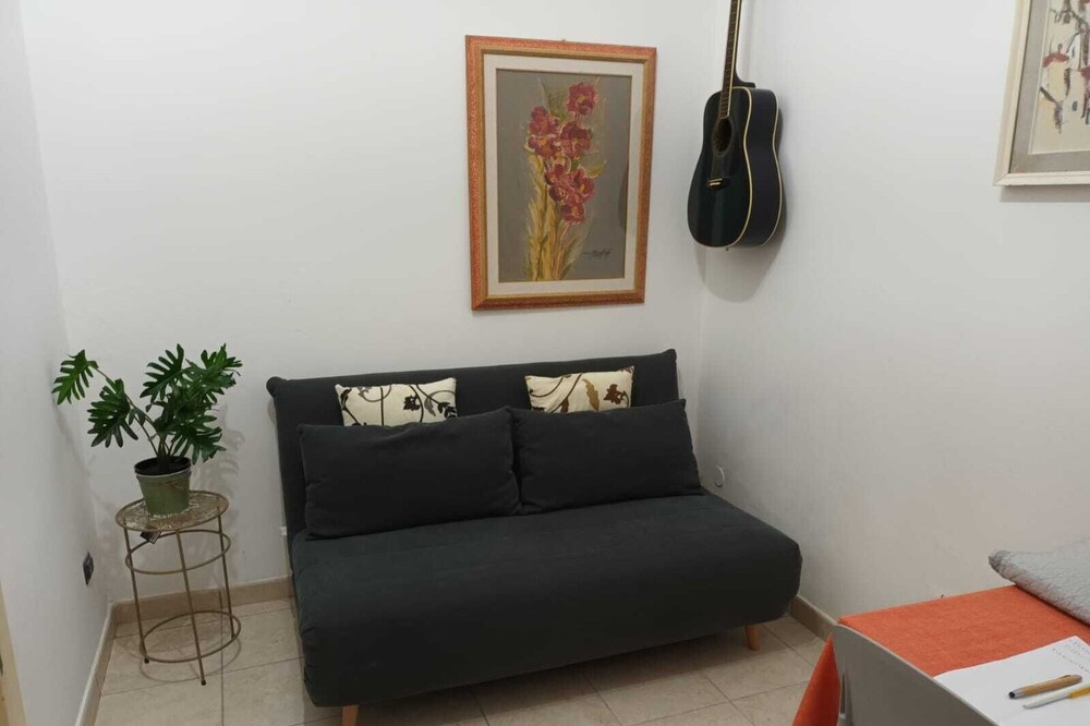 Sandra Sirolo house