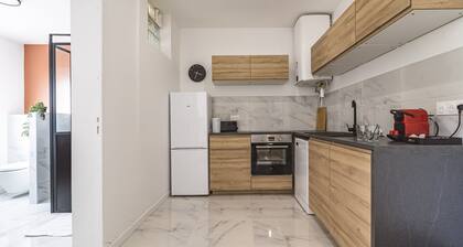 Immeuble spacieux - centre ville - 15 couchages