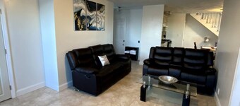 Open concept, 2-level apartment with scenic view