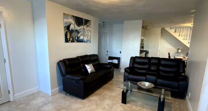 Open concept, 2-level apartment with scenic view