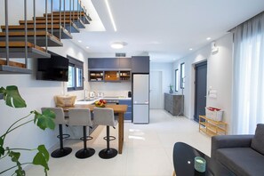 TV, stereo - Villa Aggelos, within easy walk of the beach, shops and restaurants. (Nydri)