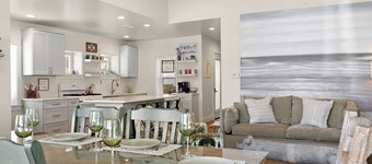  Muskegon Channel Waterfront Home, Lake Michigan Beaches, Pet Friendly too