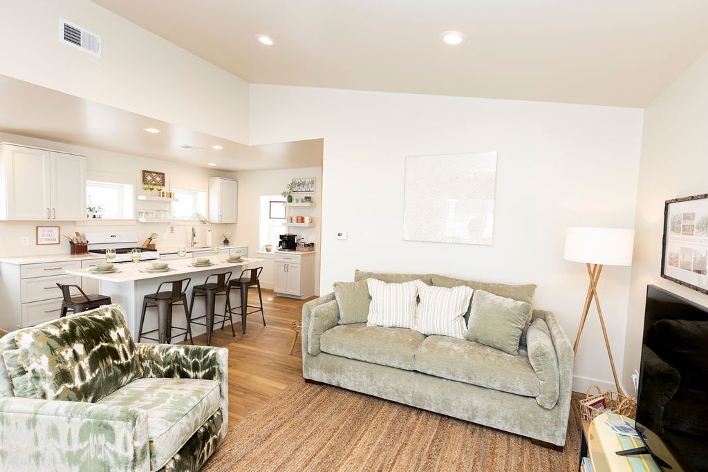 Always Channel-waterfront on Muskegon Channel 