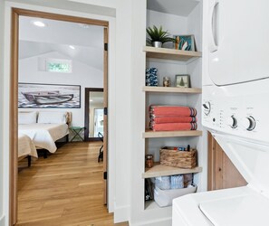 2 bedrooms, iron/ironing board, travel cot, free WiFi