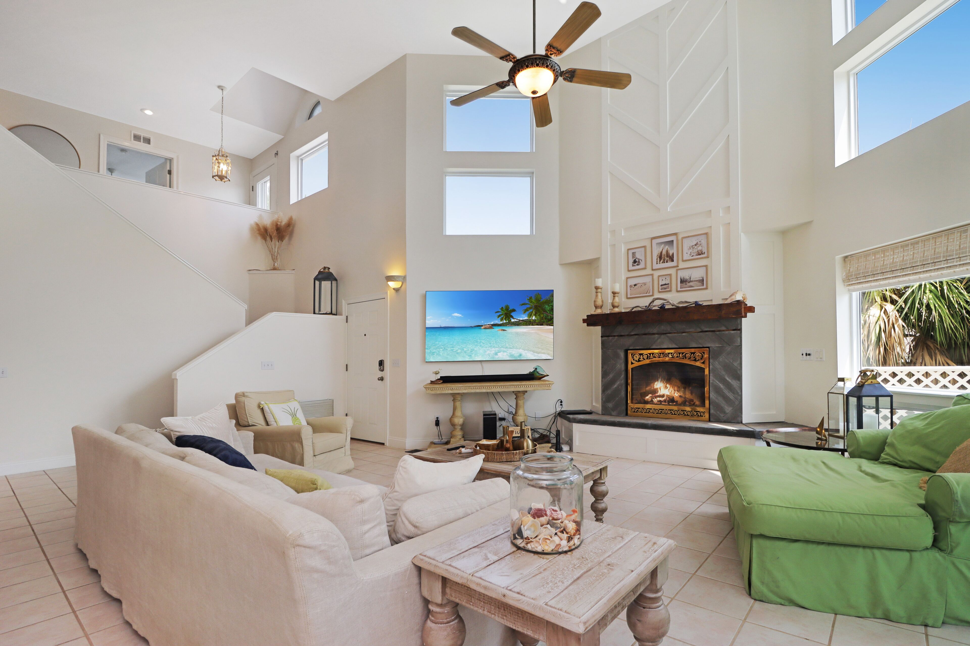 Near Community Pool, Pickleball, Playground, Beach & Bay ~ Seaside Retreat