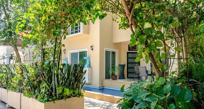 Casa Quetzali 4 Bedroom Home by RedAwning
