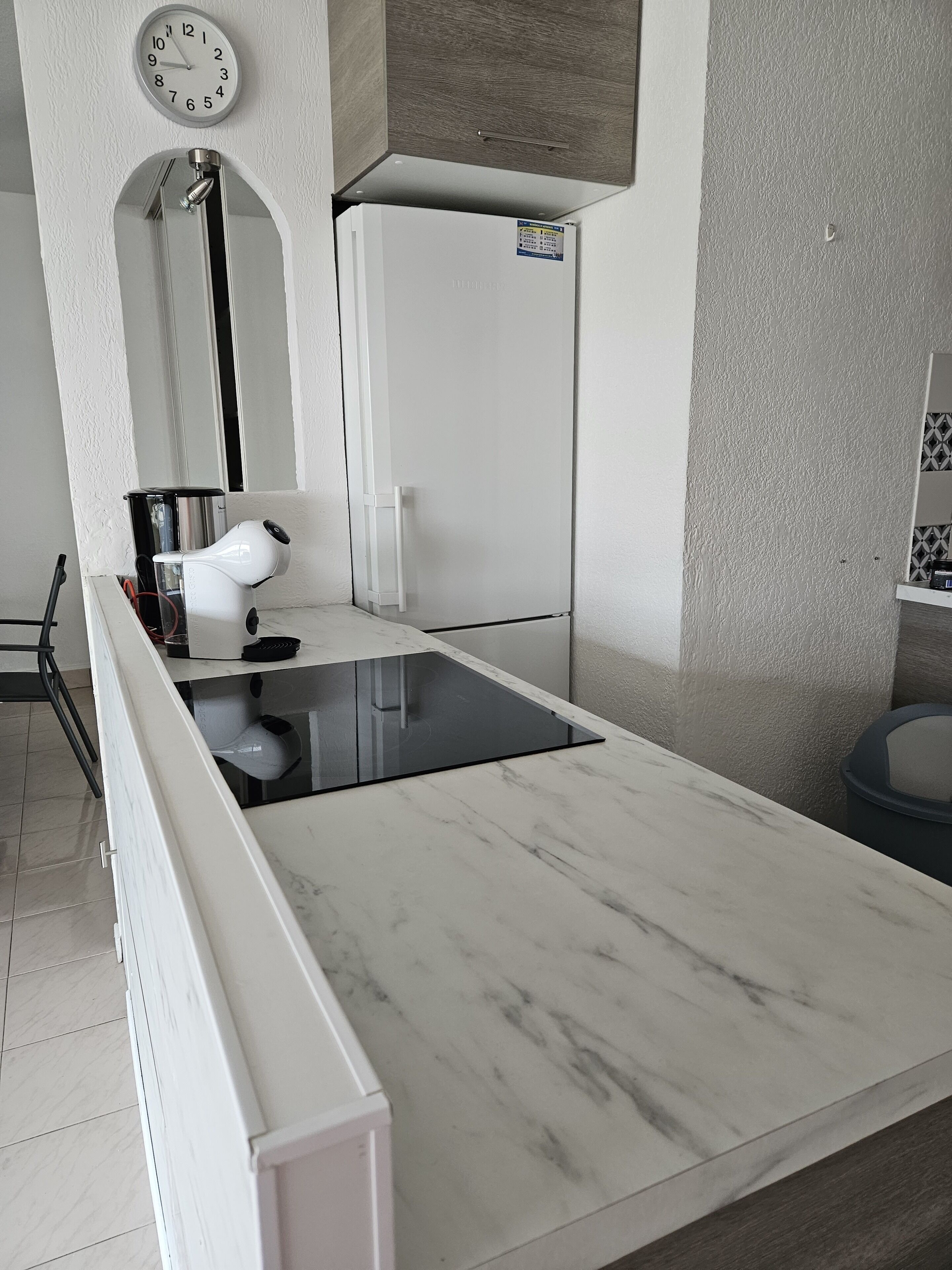 5 -th floor with elevator very quiet 3 50 m from the Beach on Foot