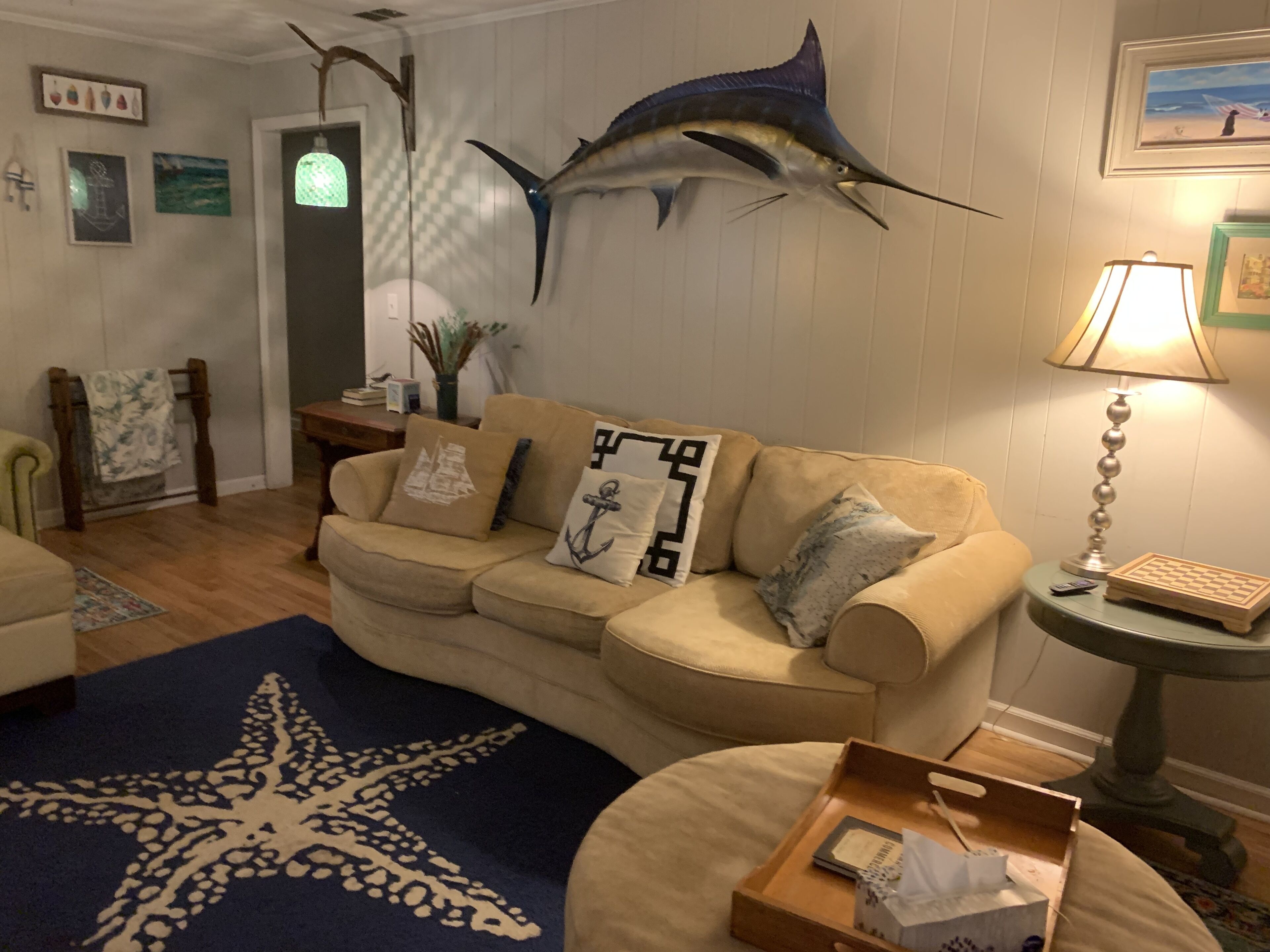 Lowcountry Family Home in Great Neighborhood, street ends at waterfront Park,