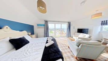 4 habitaciones, tabla de planchar con plancha y cuna de viaje