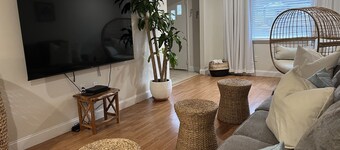 Pure Salt Villa. Lux. Pet Friendly. 3BR 3BA. Sleeps 11.