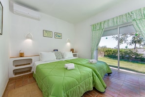 5 Schlafzimmer, Bügeleisen/Bügelbrett, kostenloses WLAN, Bettwäsche