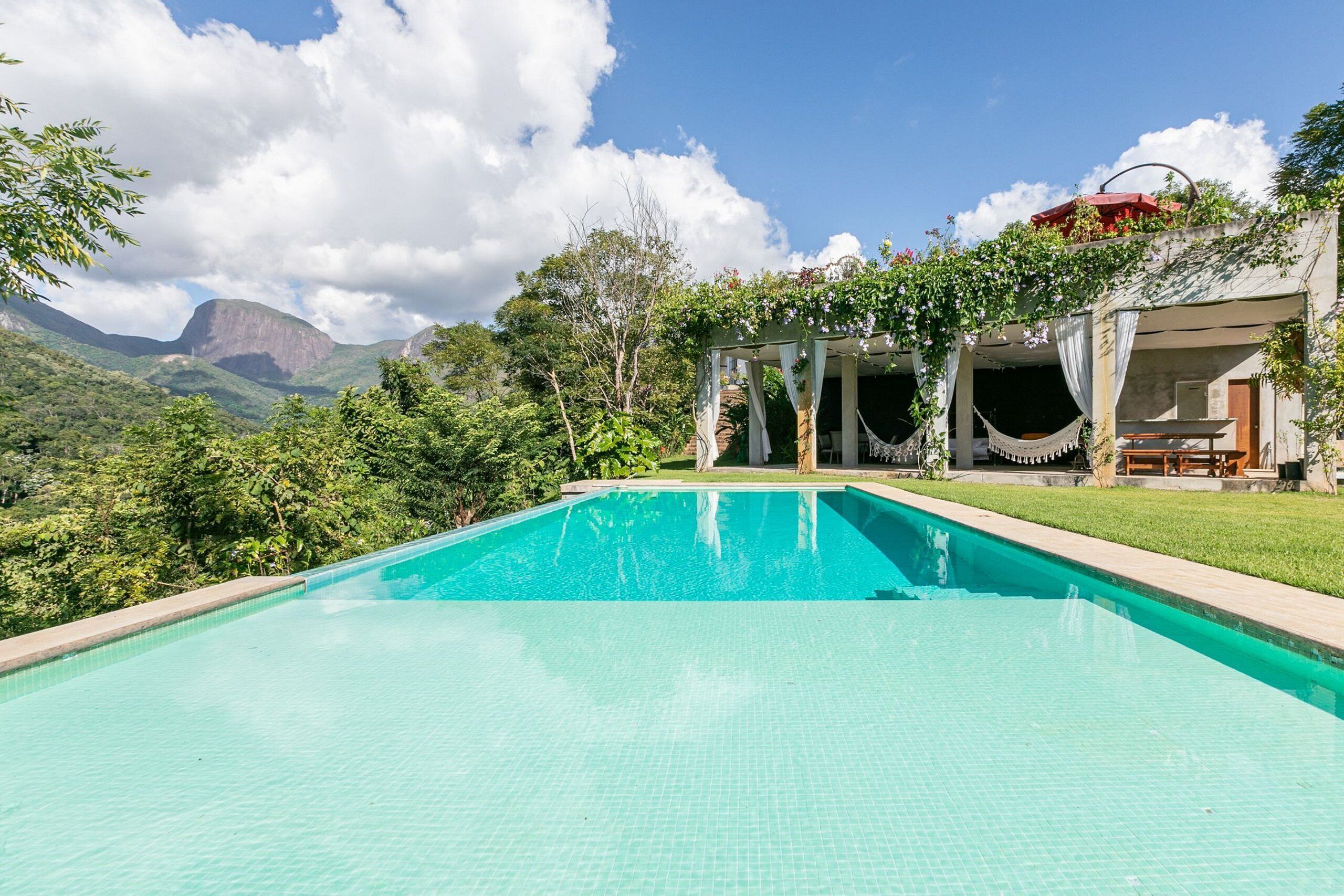 Villa among the mountains of Itaipava - Ita001