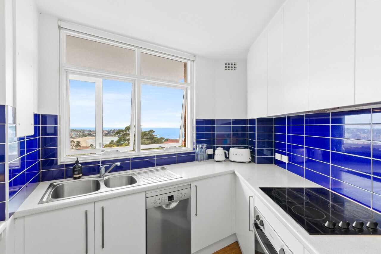 Forno, piano cottura, lavastoviglie, macchina per tè/caffè