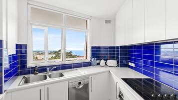 Oven, stovetop, dishwasher, coffee/tea maker