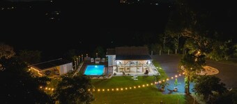 Bello Amanecer Guest House with Private Pool