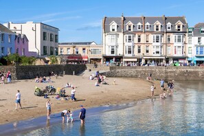 Beach - Luxury home by the harbour (Ilfracombe)