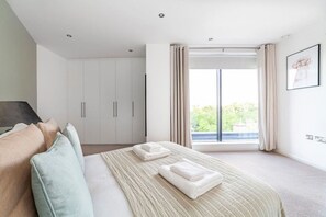 1 bedroom, iron/ironing board, free WiFi, bed sheets - Cosy 1 Bed in Streatham (Greater London)