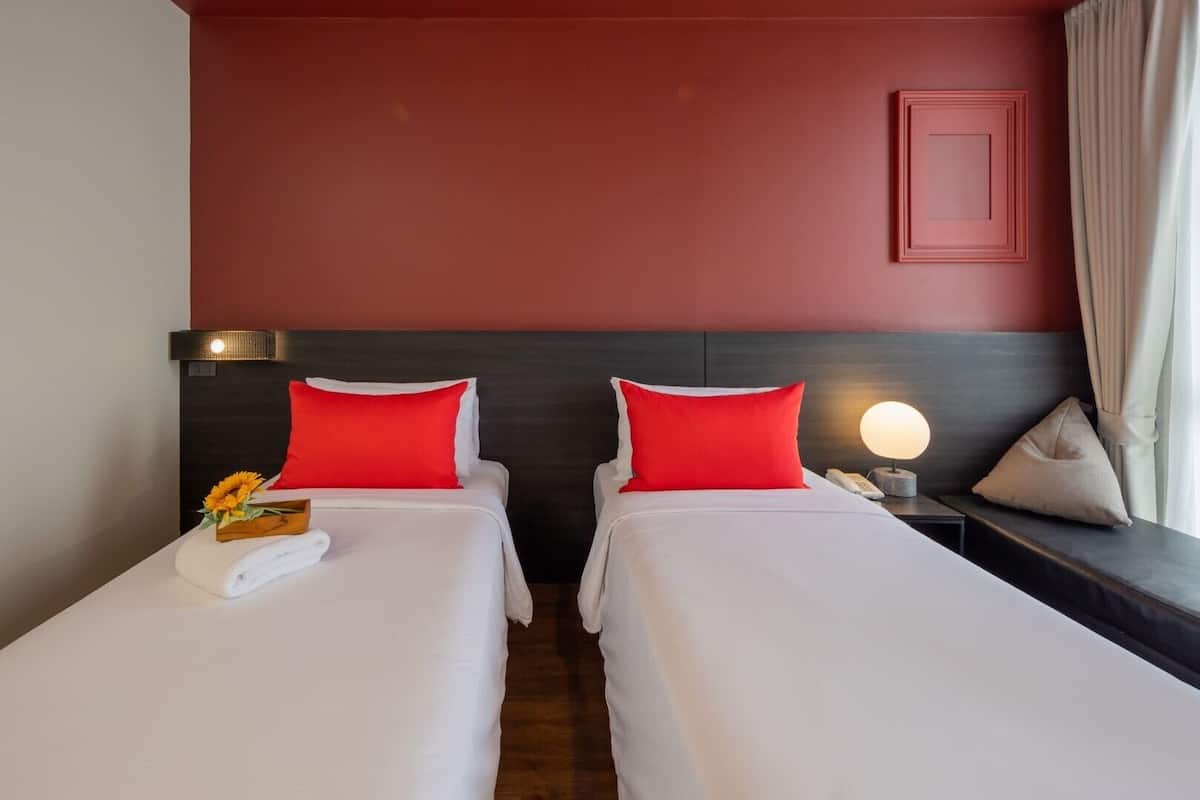 Comfy Double or twin Room | Minibar, in-room safe, desk, free WiFi