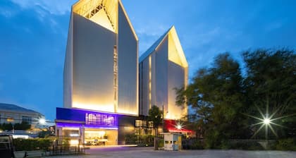 Blue Hippo Hotel