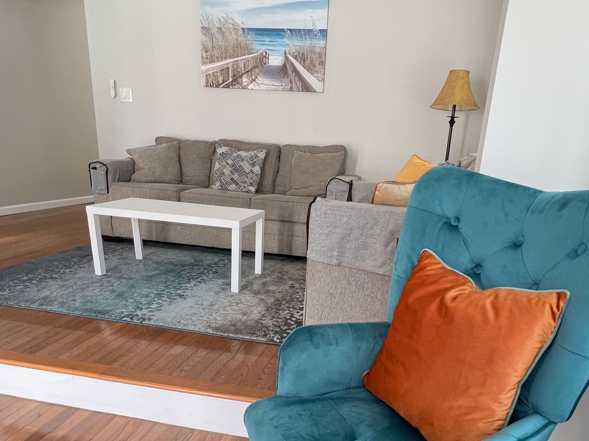 Cozy cottage 500 ft to boardwalk with off-st parking