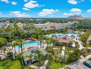 Vista Cay Isles resort pool area - 3BR Condo w/ Resort Access near OCC, Theme Parks (Orlando)