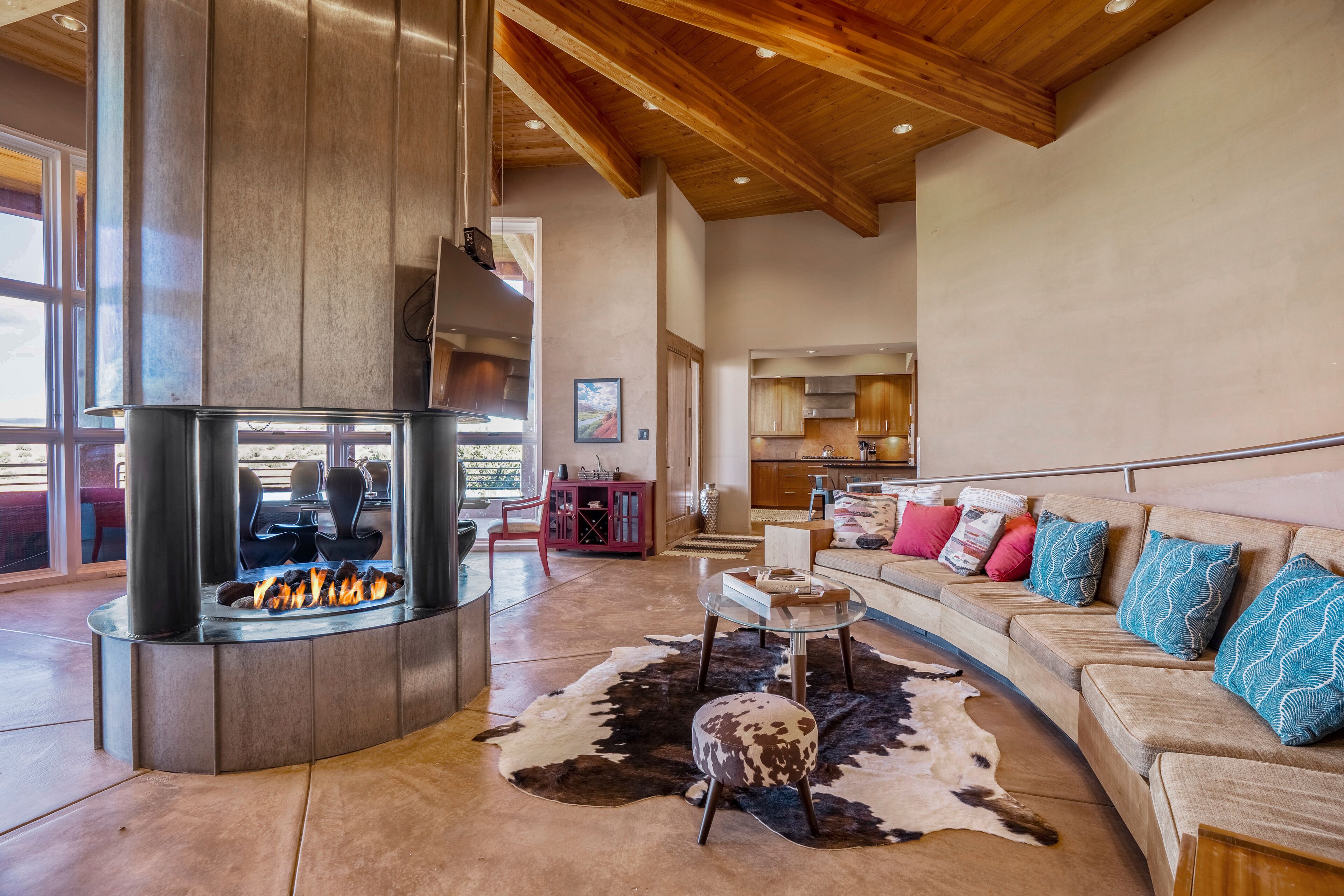 Desert Elegance on Abiquiu Lake