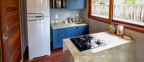 Maison Design | Cuisine privée | Réfrigérateur, four à micro-ondes, un four, grille-pain
