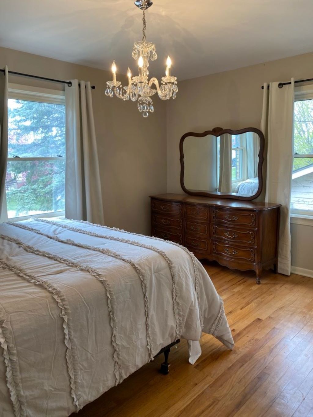 4 bedrooms, WiFi, bed sheets