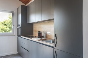 Réfrigérateur, four, plaque de cuisson, lave-vaisselle