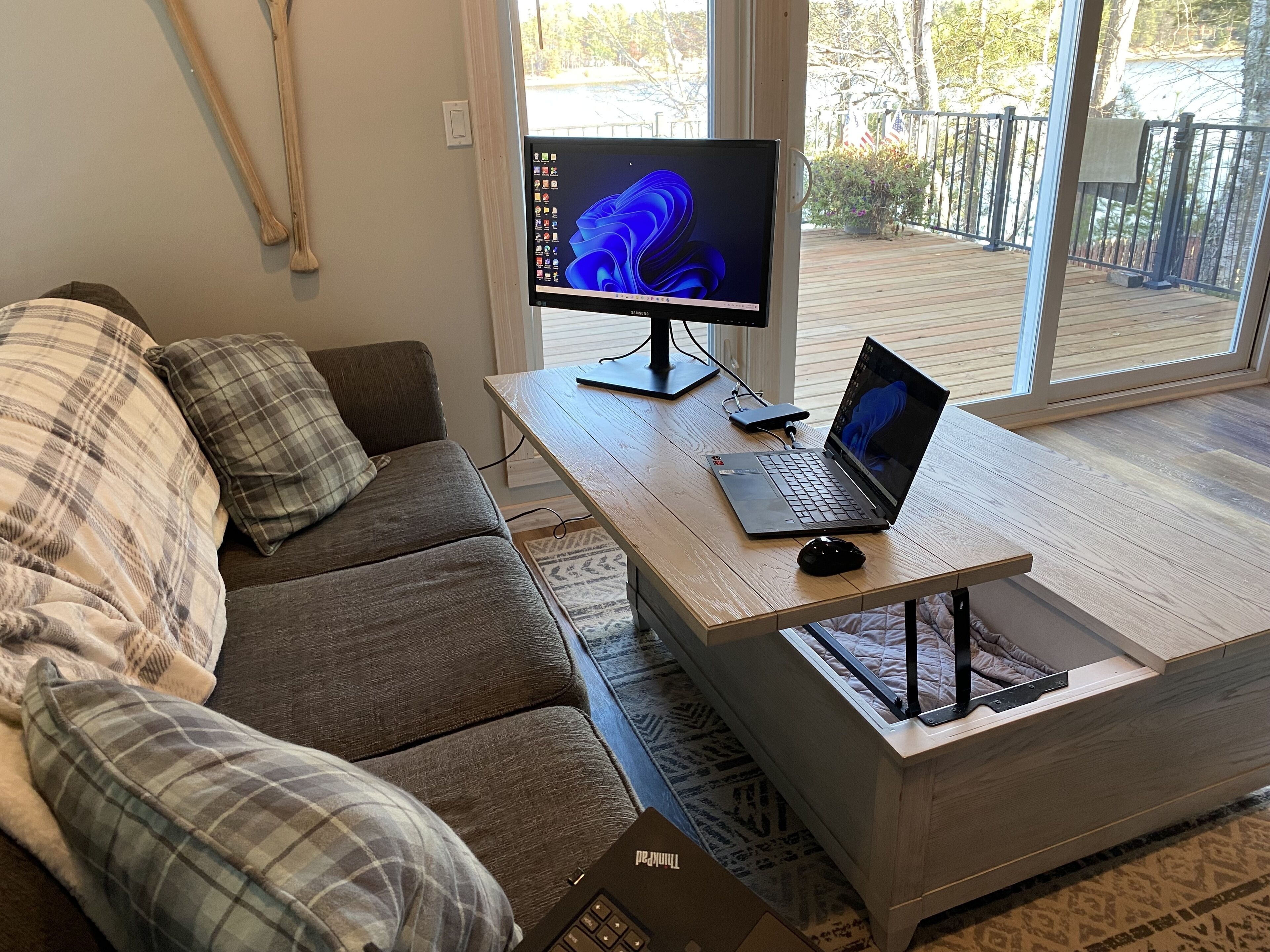 Lake Nokomis 4-bedroom Lakeside Spacious Cottage